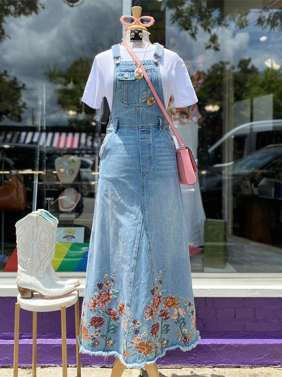 Jumper de Mezclilla con Falda Larga y Bordado Floral