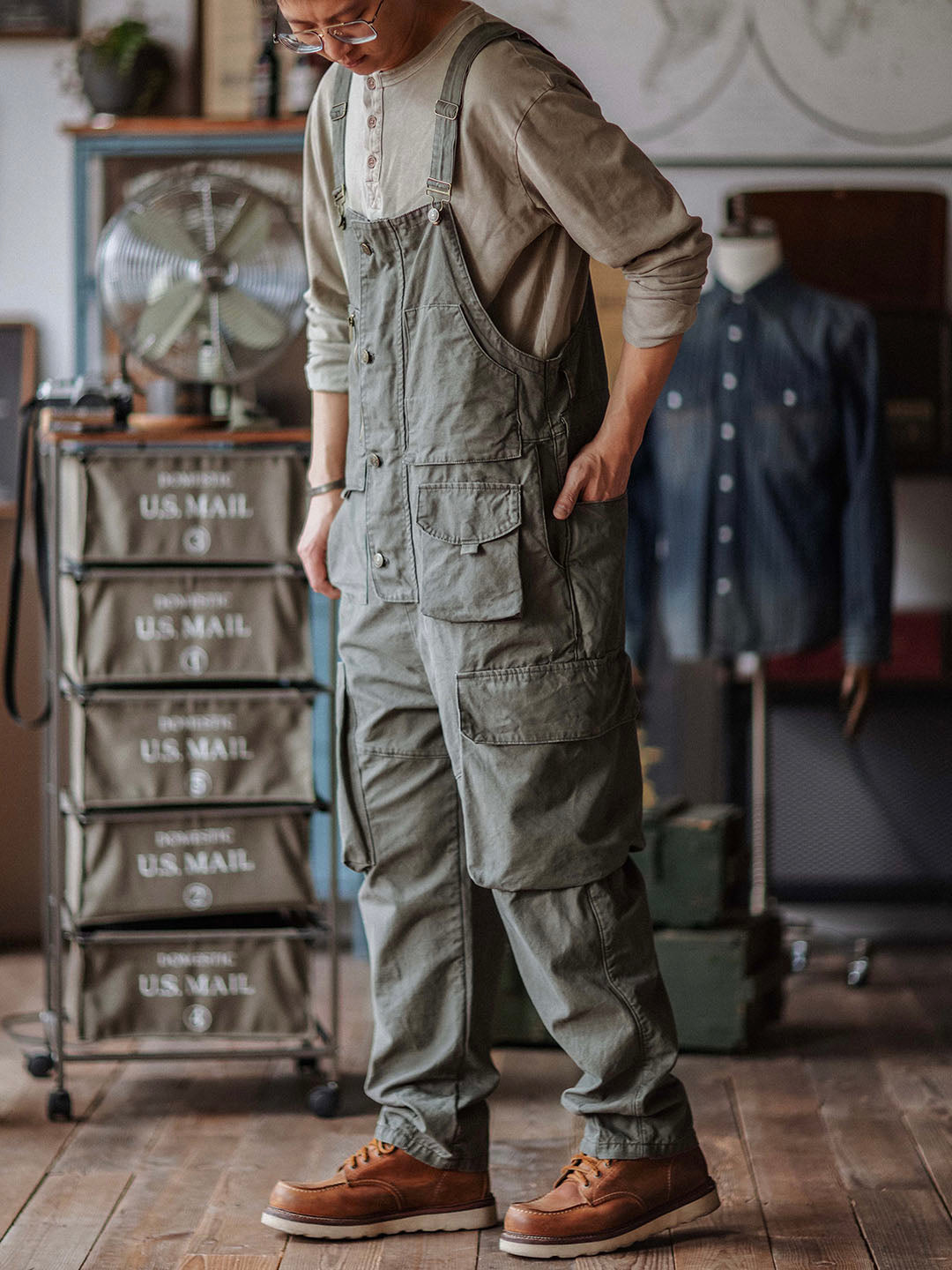 Overol con pechera de lona para hombre con bolsillos extra grandes